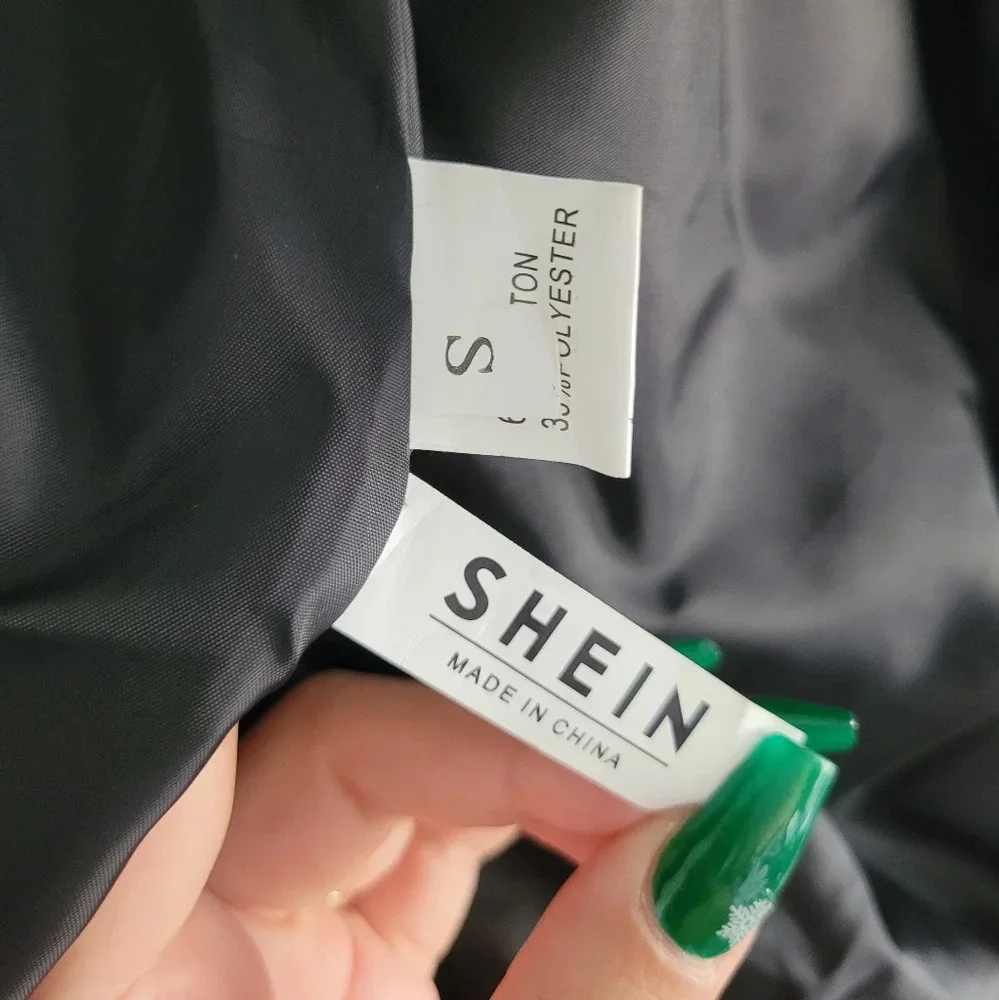 Size Small Black Fur Jacket Coat - Picture 3 of 4